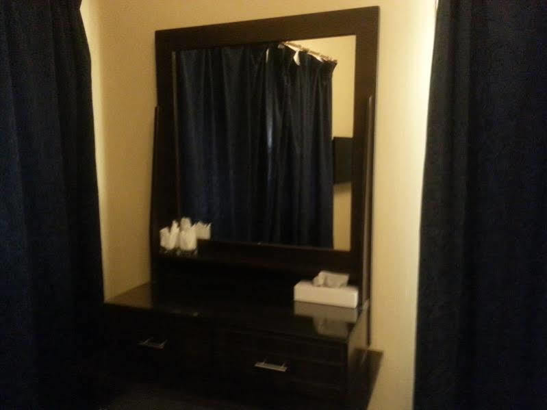 Royal Creek Hotel Dubai Bagian luar foto