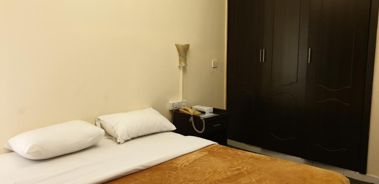 Royal Creek Hotel Dubai Bagian luar foto