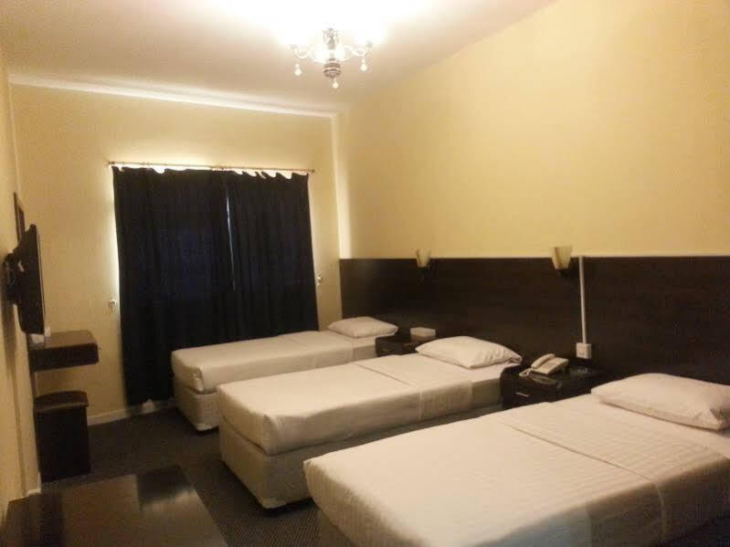 Royal Creek Hotel Dubai Bagian luar foto